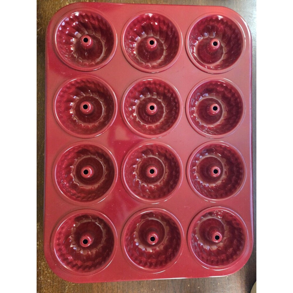 Red Mini Bundt Cake Nonstick Heavy Aluminum Mold- Makes 3" round cakes